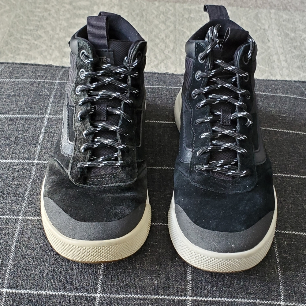 Vans Ultrarange Hi DL Black/White Suede, Women's 8.5/Men's 7, EUC